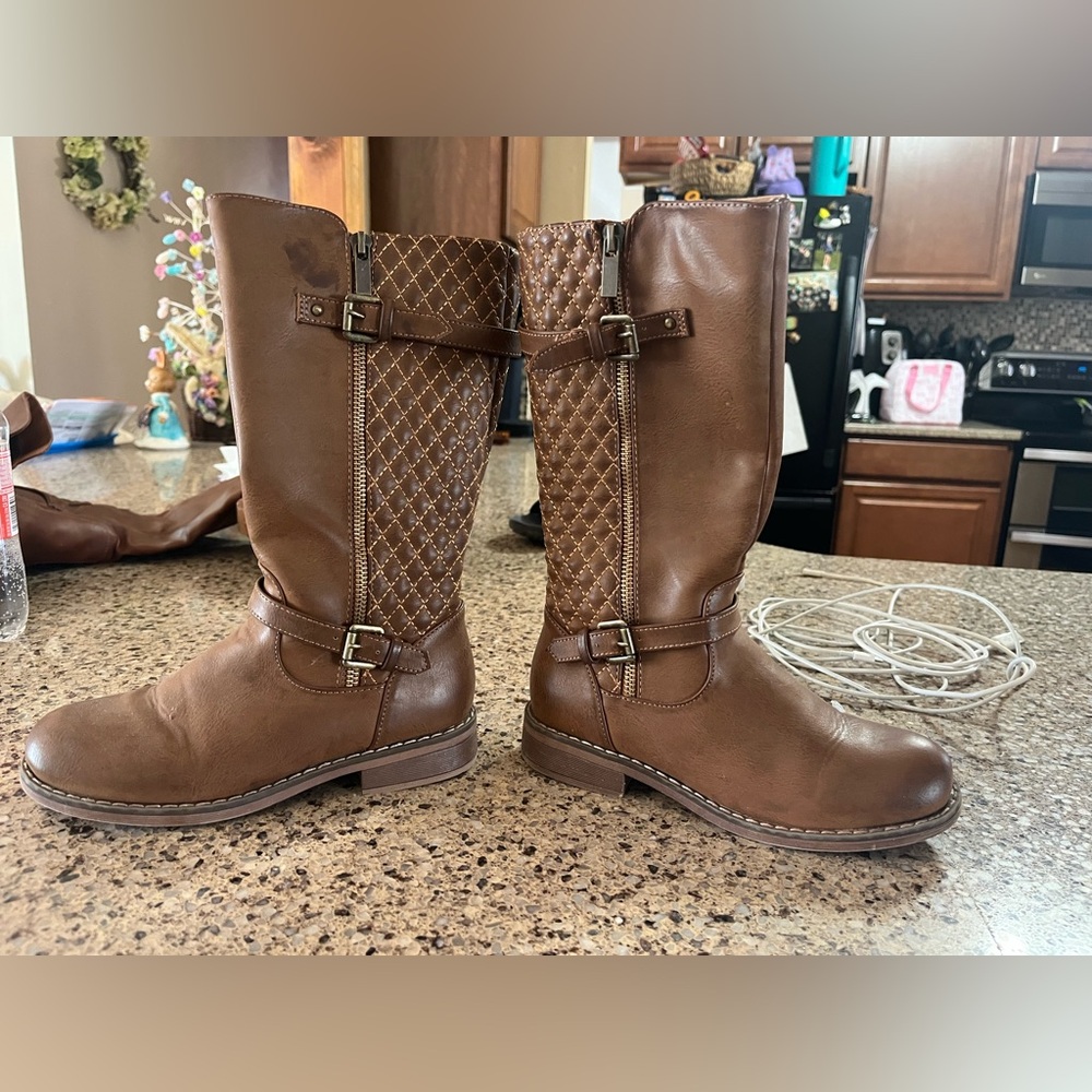 Brown Quilted Girls Boots